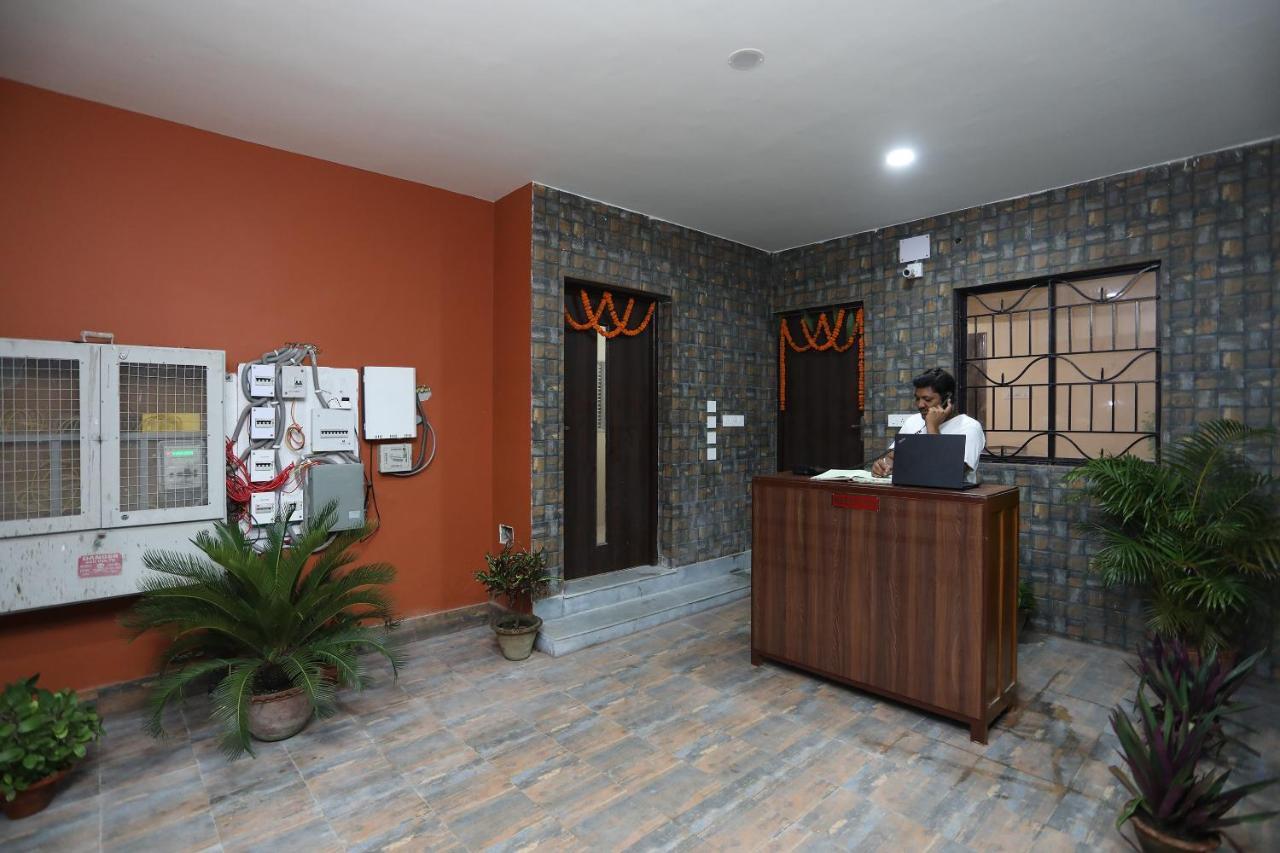 Oyo 17376 Happy Spring Inn Kolkata Exterior photo
